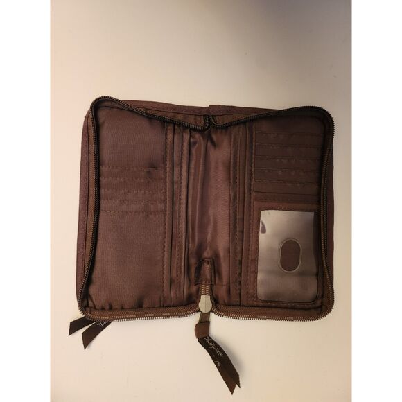 INVENTORY REDUCTION SALE. Thirty-One Butterfly Fabric Wallet B19 - Picture 3 of 3